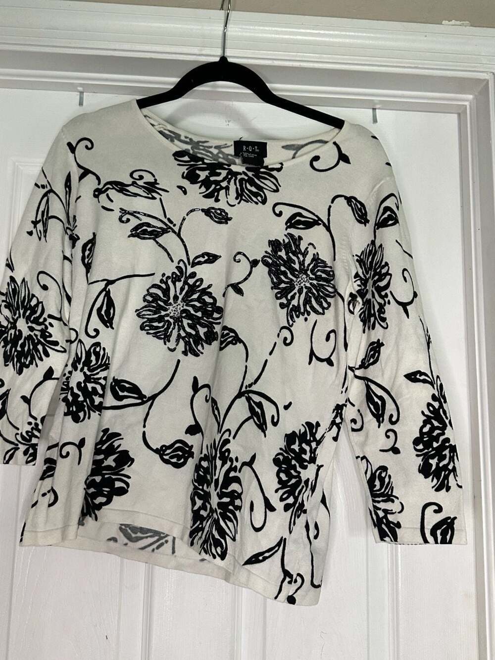 R.Q.T. Women's Floral Print Cotton Blend Sweater Size M